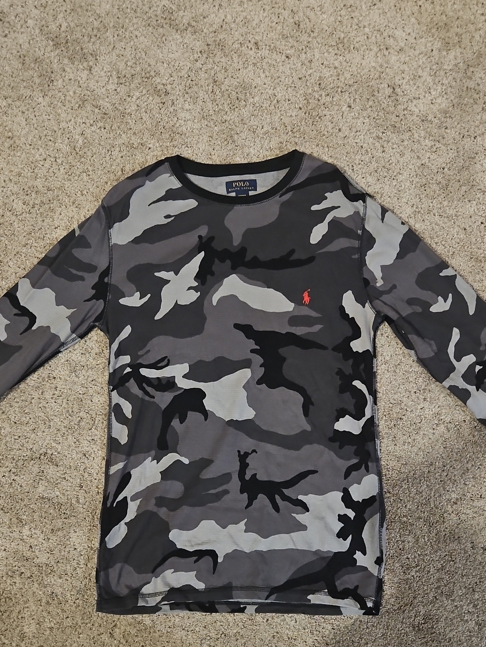 Polo by Ralph Lauren Men’s Gray & Black Camo Long-Sleeve Tee